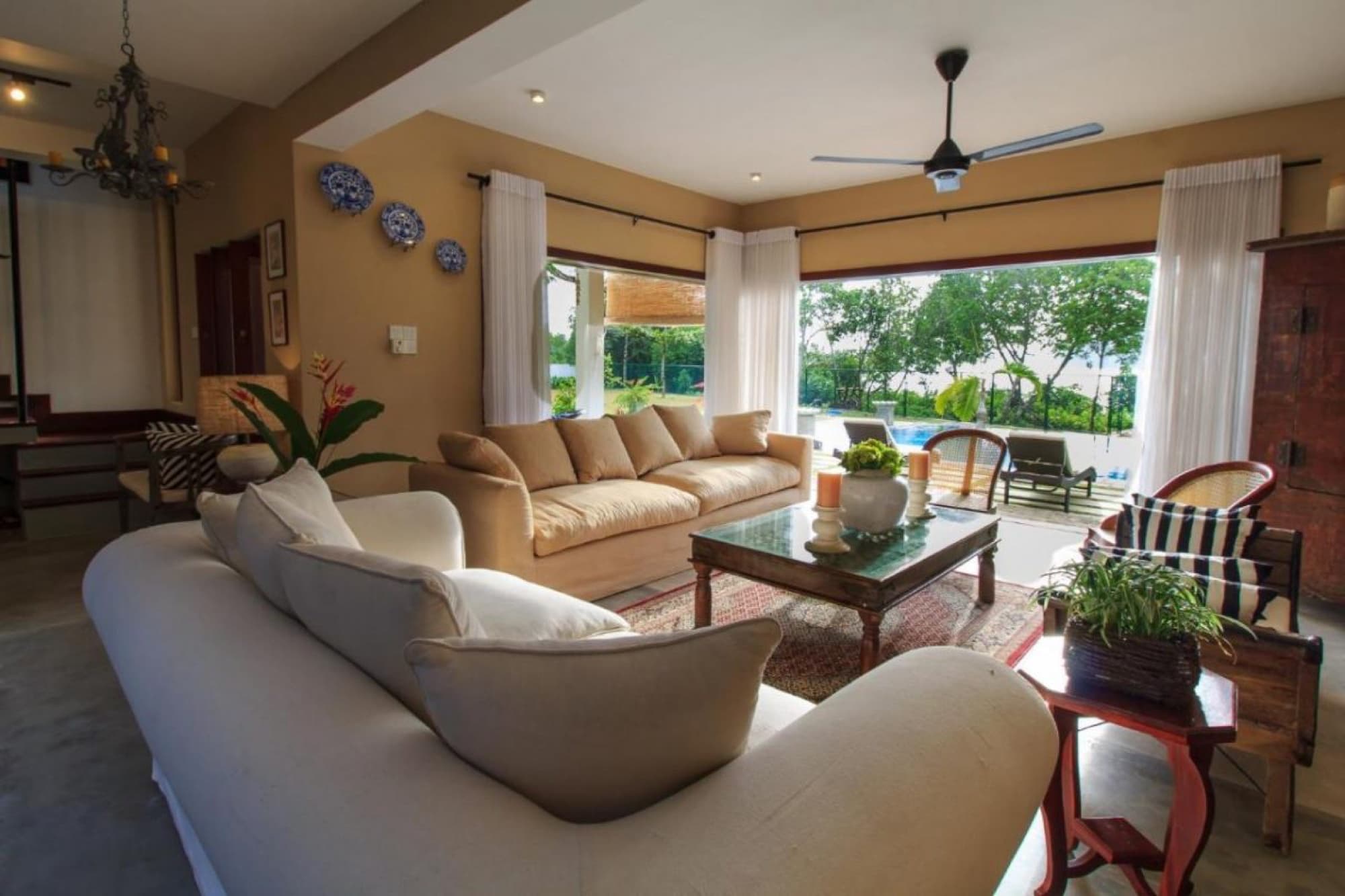 Aratis-Lake-Villa-6-1200x800-1